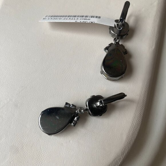 NWT Mariana Swarovski Crystal Smokey Gray Teardrop faceted drama Dangle Earrings - Picture 12 of 12